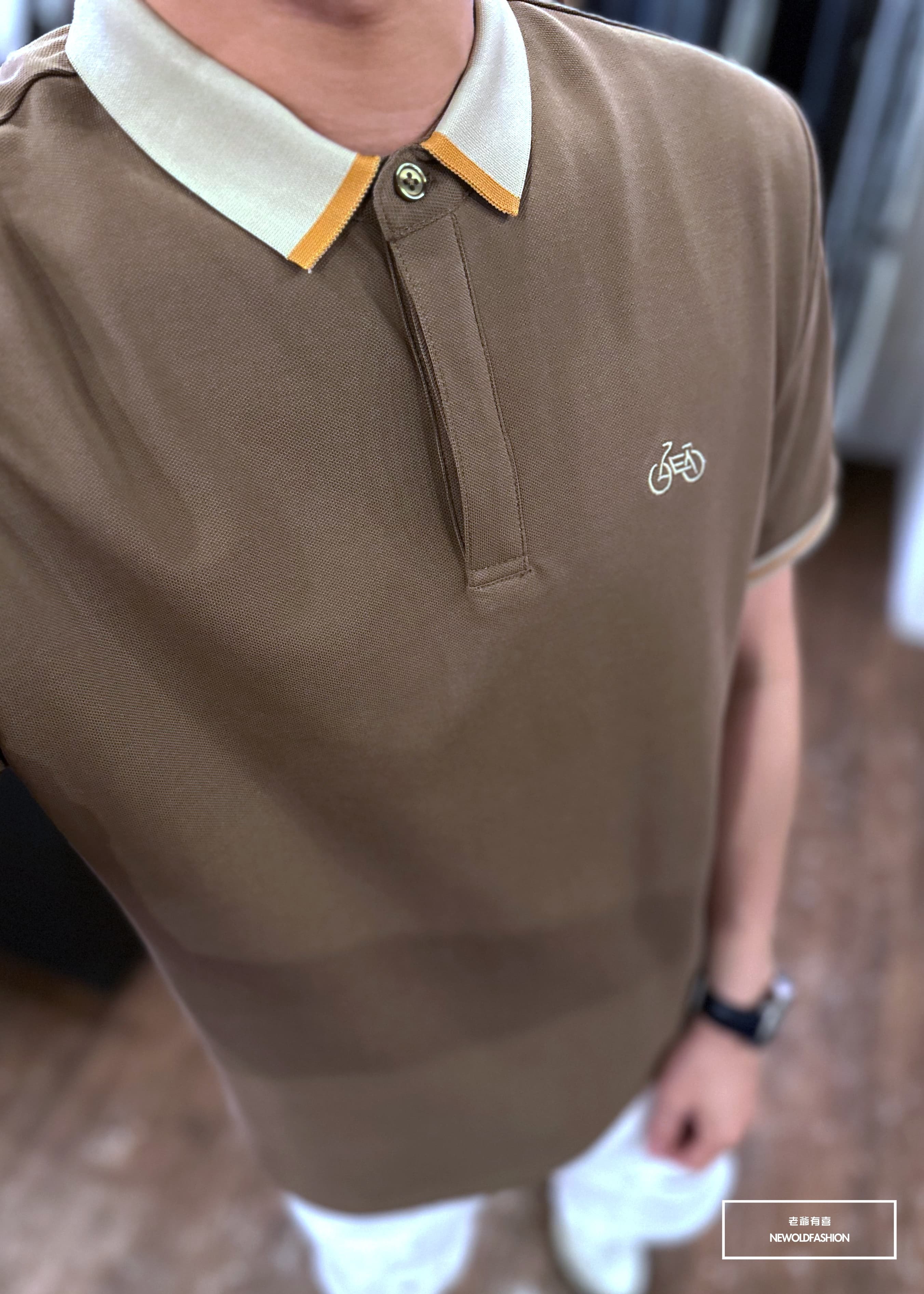 『新品上市』重磅腳踏車刺繡滾邊POLO衫(NOF2303C60031)-咖