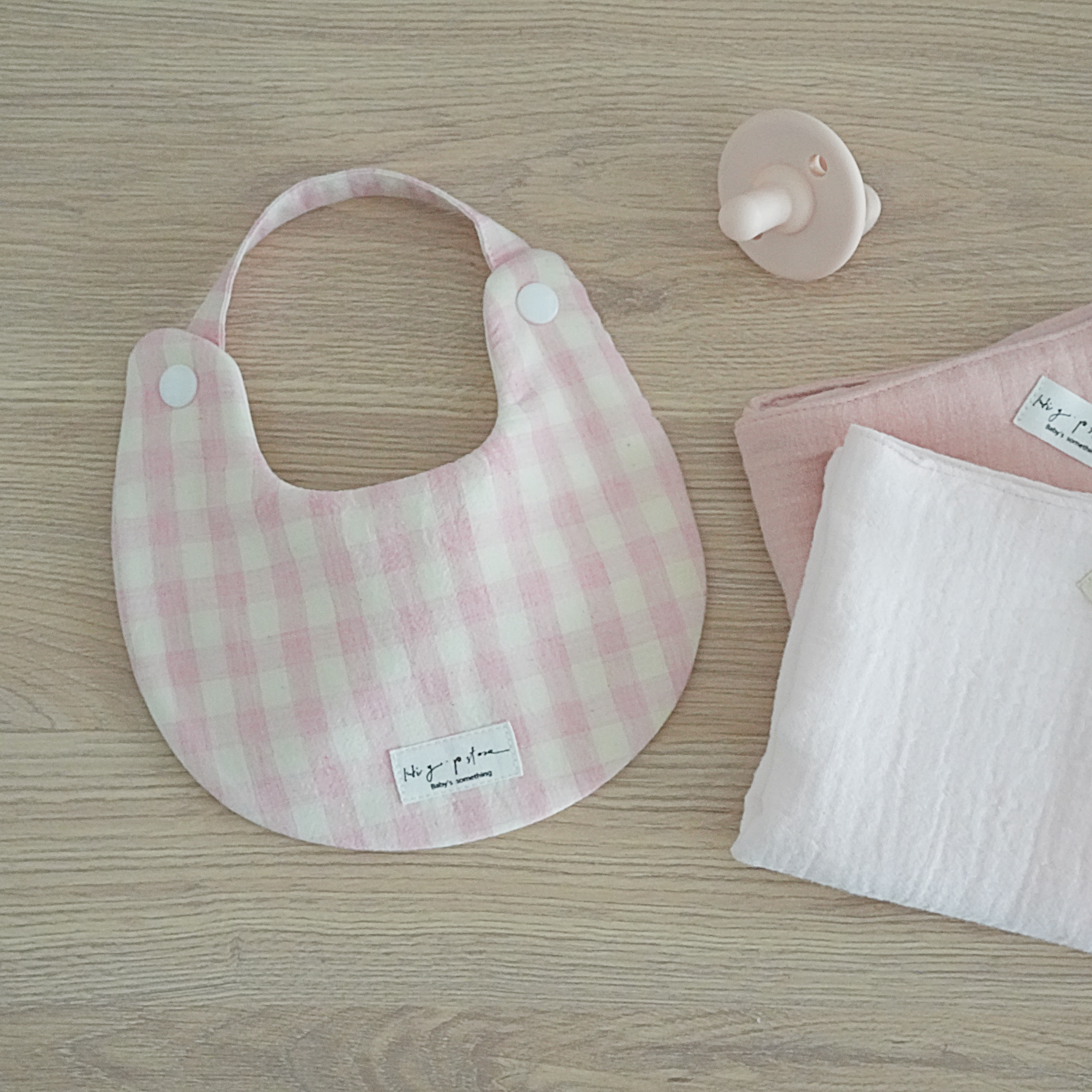 Hi Y.P store-手作圍兜-櫻花粉格