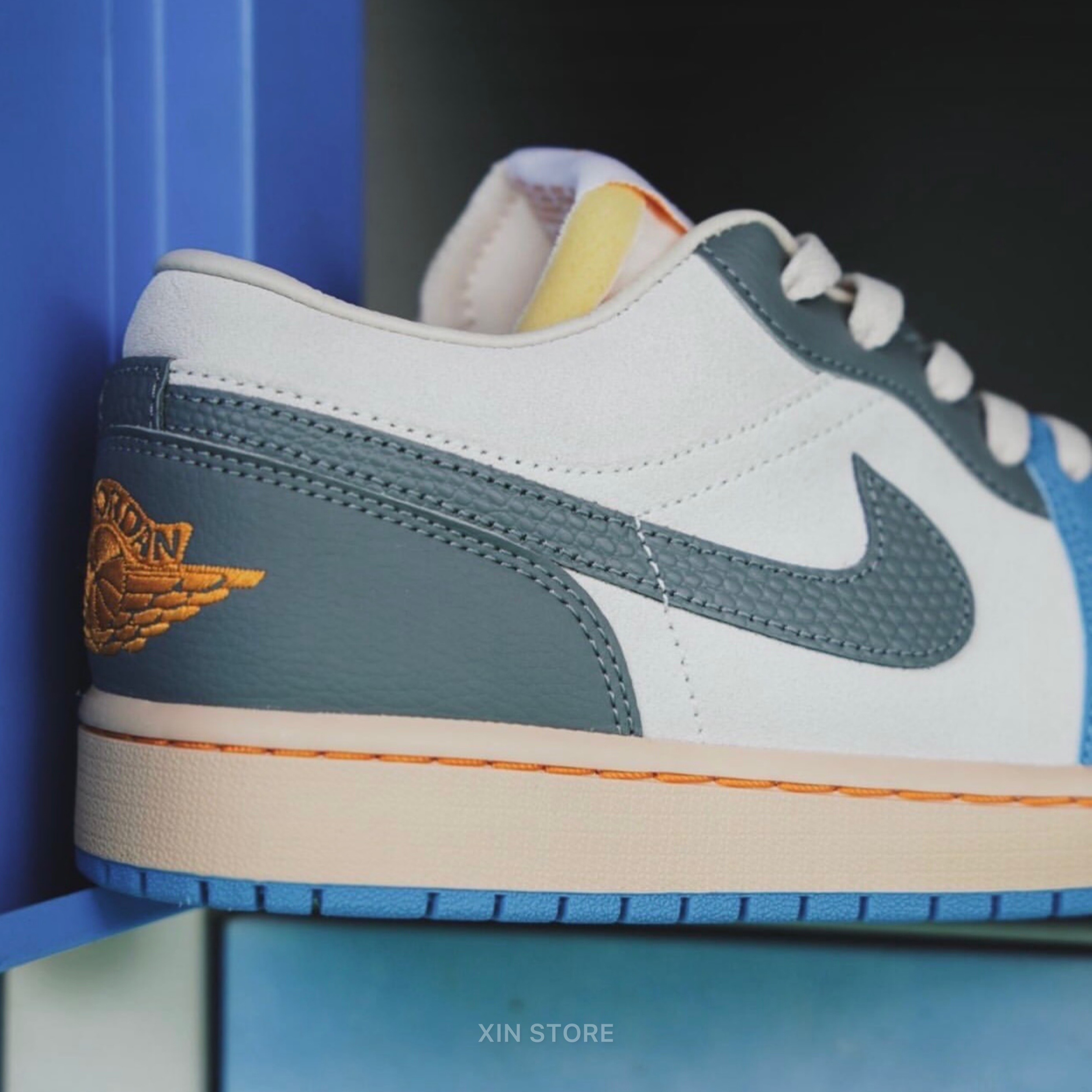 Nike Air Jordan 1 Low SE Tokyo Vintage UNC 復古藍灰