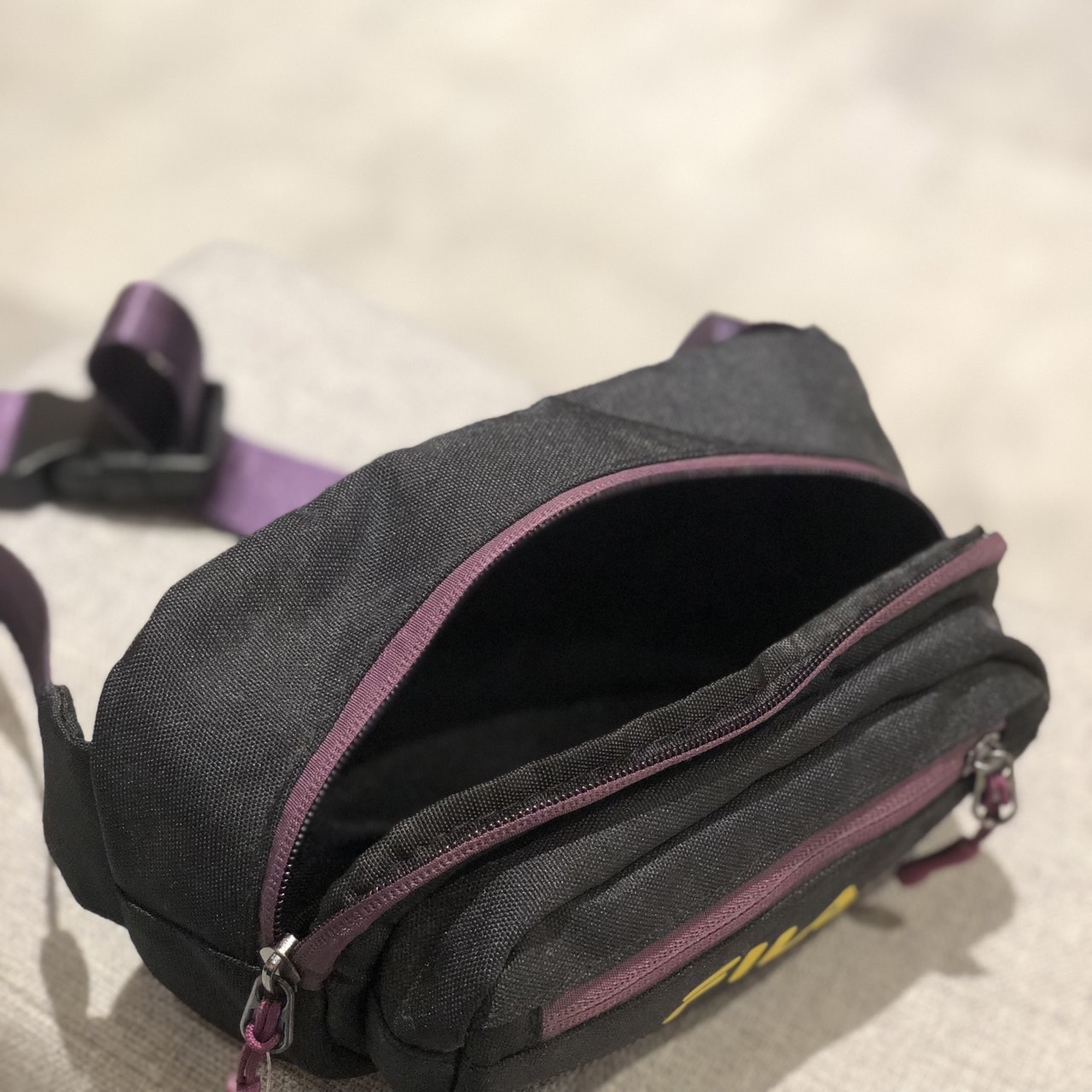 FILA 復古撞色斜跨包 BWU-3016-PL