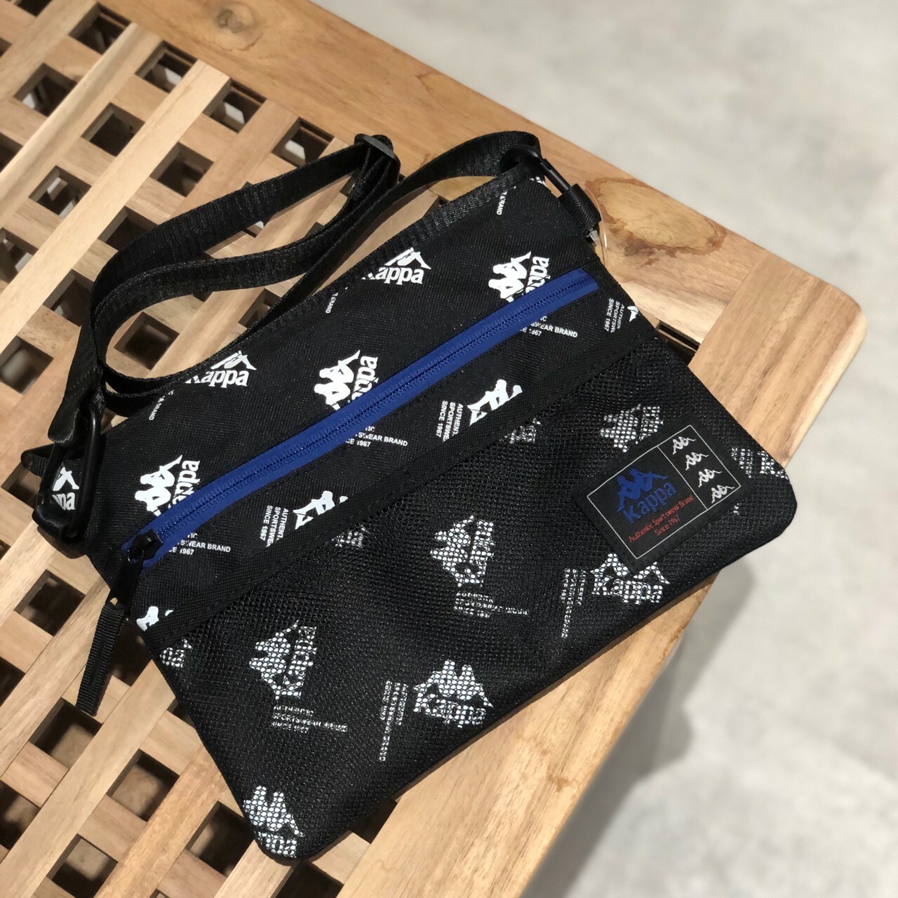 Kappa logo中性復古休閒隨身包 35168KW