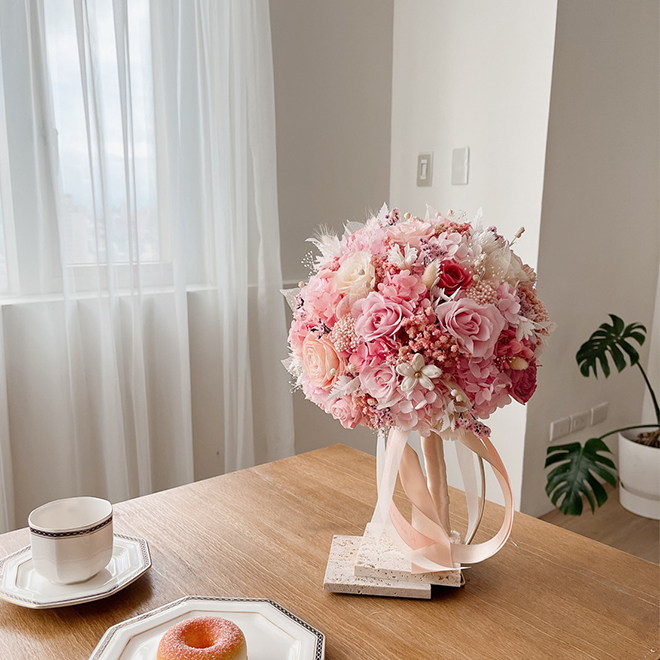 經典圓形捧花 粉色永生捧花 永生花 永生玫瑰 新娘捧花 粉色捧花