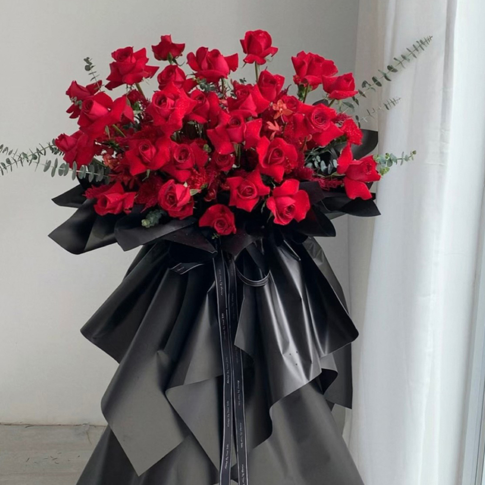 紅玫瑰高架花籃