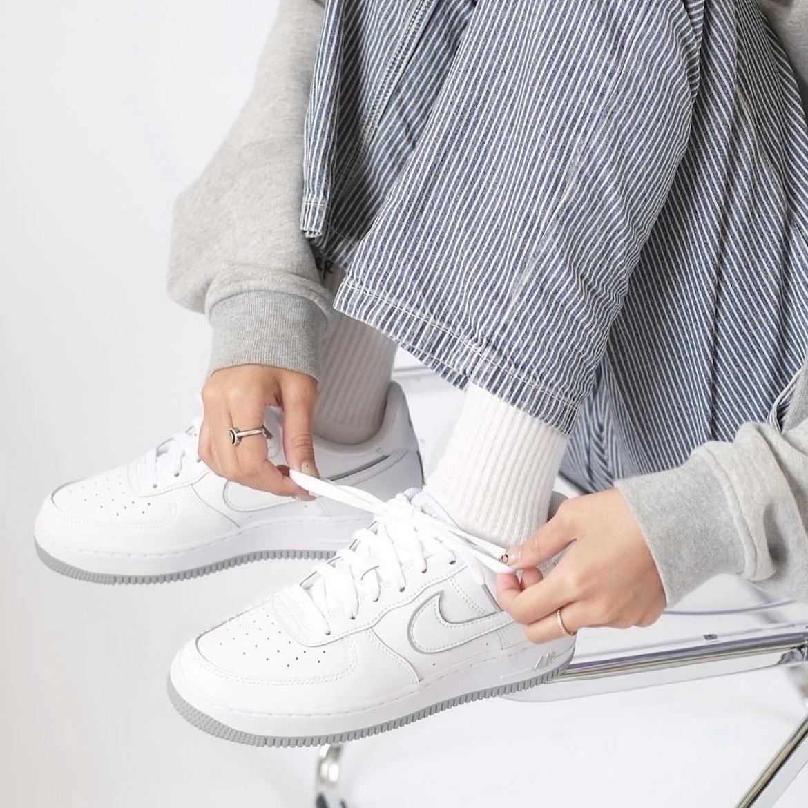 Nike Air Force 1 low (GS) 白灰 DX5805-100