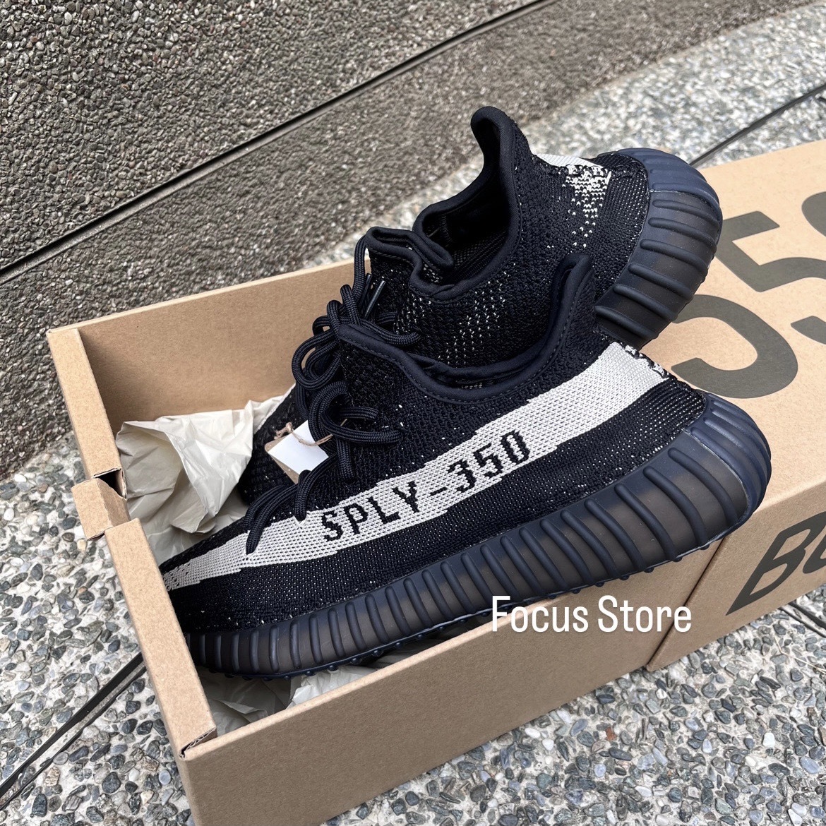 Yeezy Boost 350 V2 'Oreo' BY1604【預購商品】