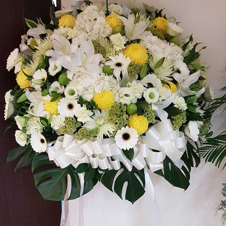 白綠色系 經典式高架花籃