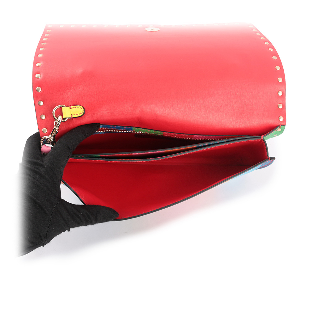 【VALENTINO】V型彩色皮革鉚釘附提把手拿包 IW2B0399NPI P12