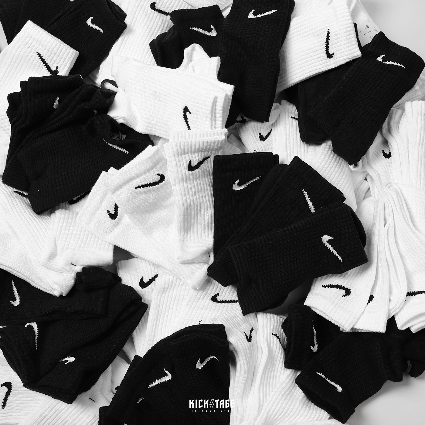 薄款 一組三雙 NIKE SWOOSH LOGO SOCKS 黑色 白色 小勾 運動 百搭 長襪 高筒襪【SX7676-100】【SX7676-010】