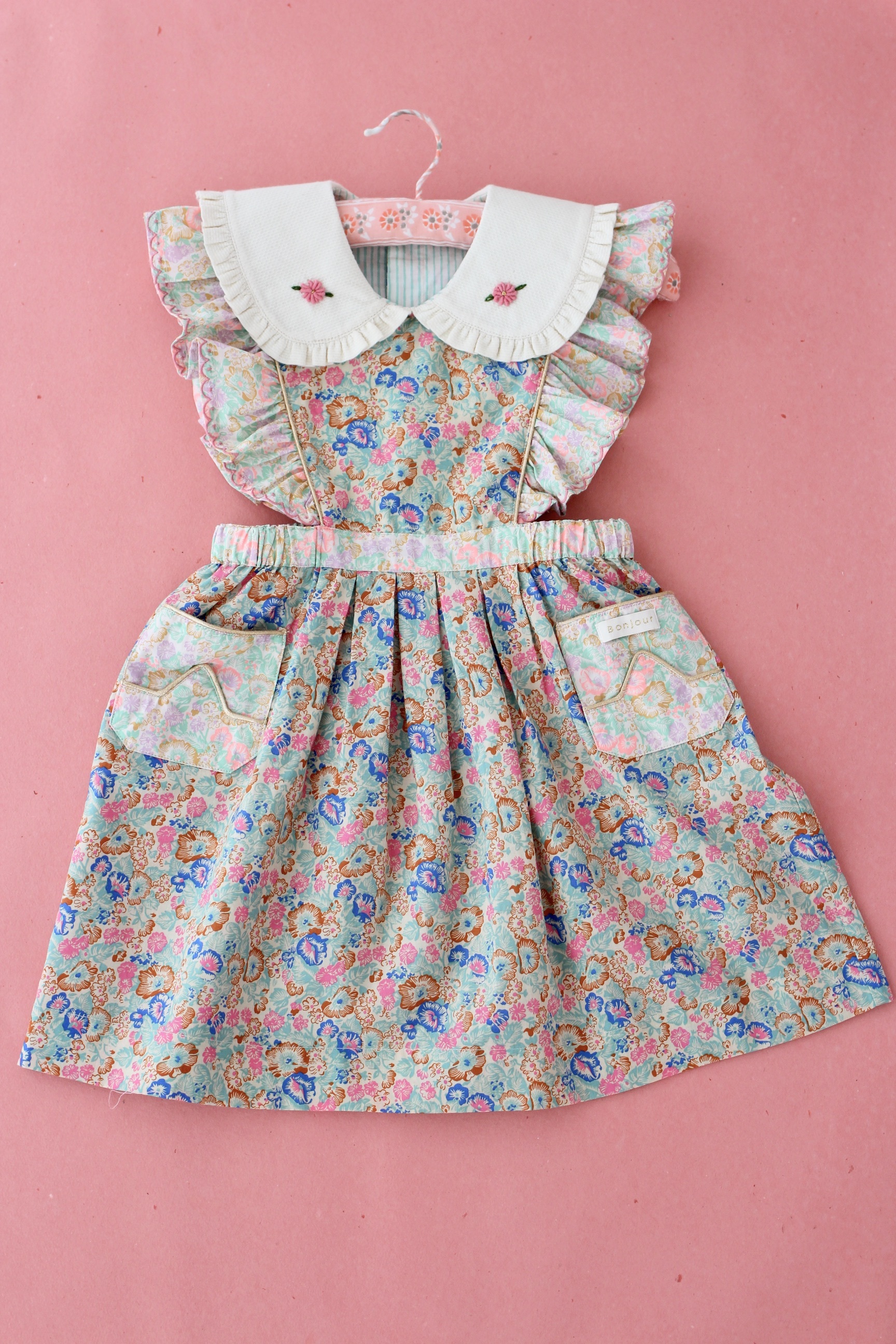 Blue tartan apron dress – bonjour e-shop