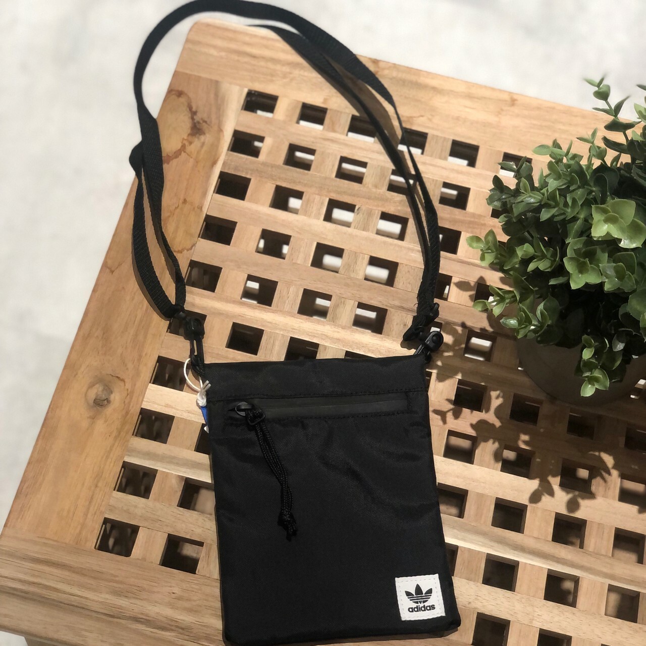 Adidas SIMPLE POUCH 運動小包 FM1310