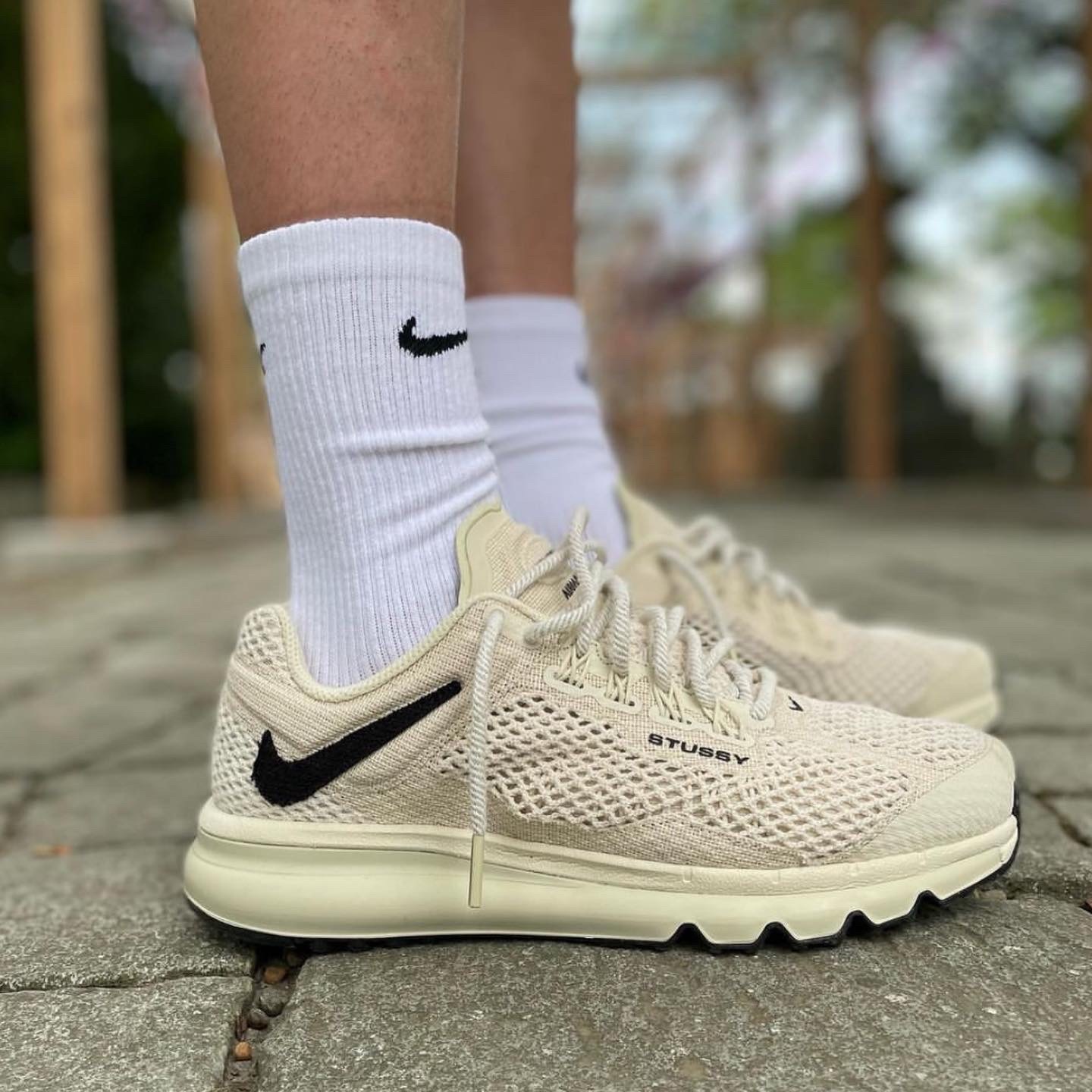 Stussy x Air Max 2013 'Fossil' DM6447-200 米色【預購商品】