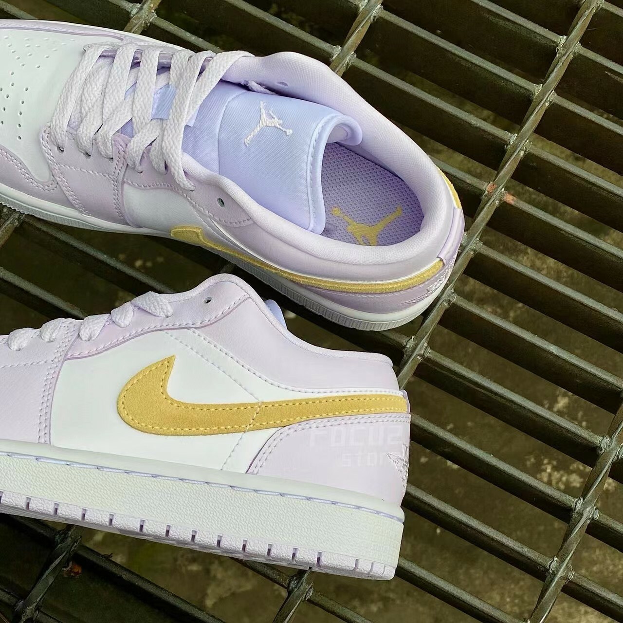 Wmns Air Jordan 1 Low 'Barely Grape' DC0774-501【現貨商品】