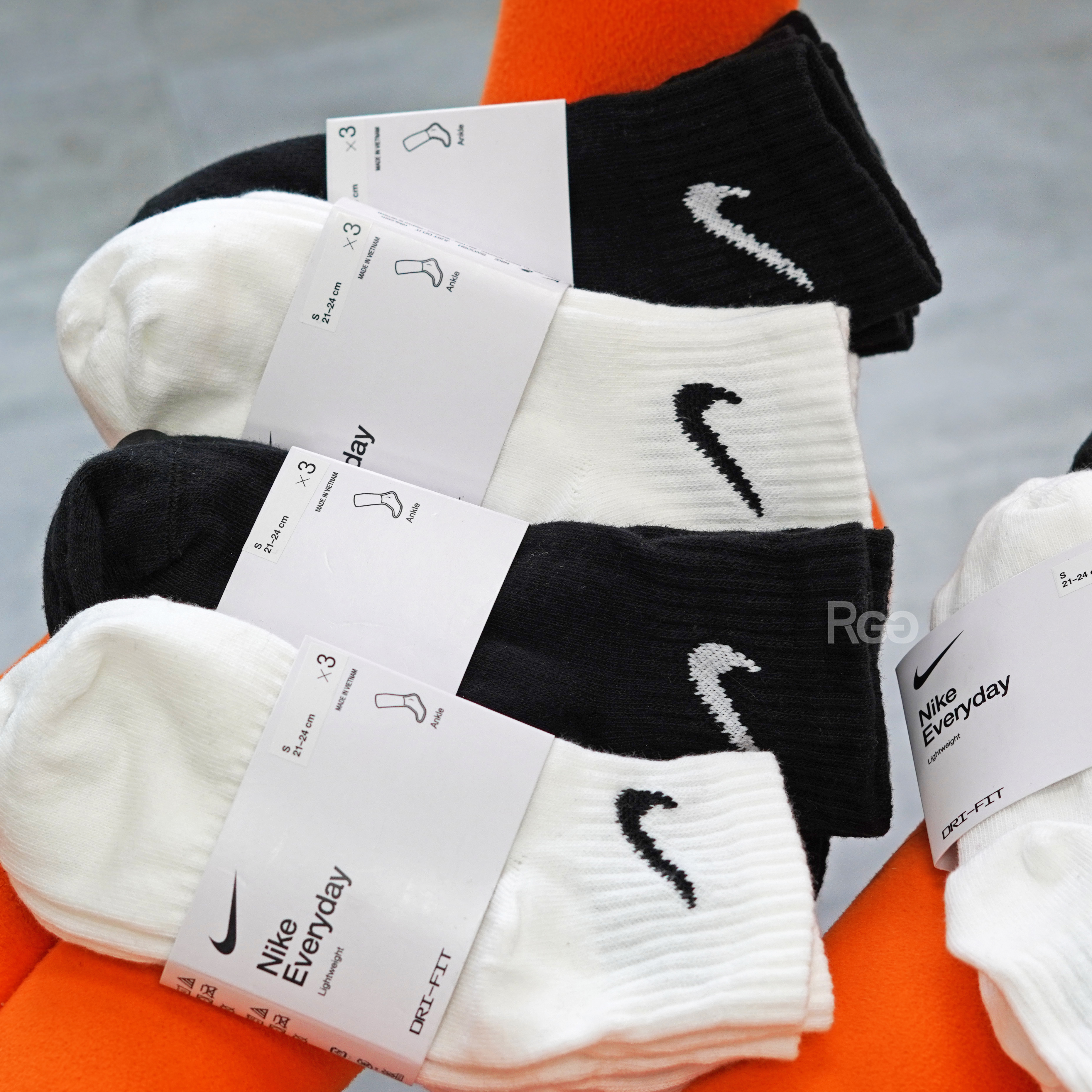 Nike Everyday Lightweight 中筒襪 訓練過踝襪 (SX7677)