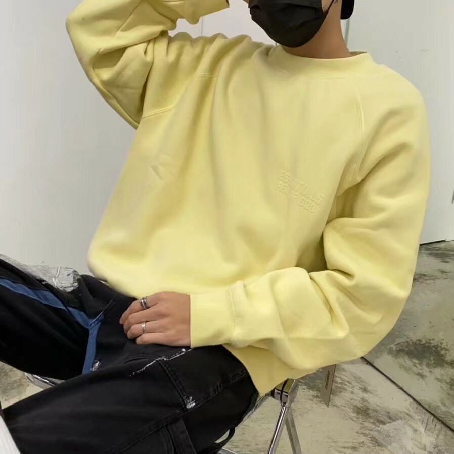 Fear of God Essentials Sweater FW22 "Canary" 大學T【現貨商品】