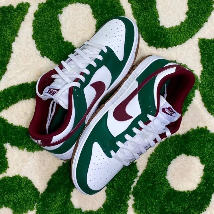 Dunk Low 'Gorge Green Team Red' FB7160-161【現貨商品】