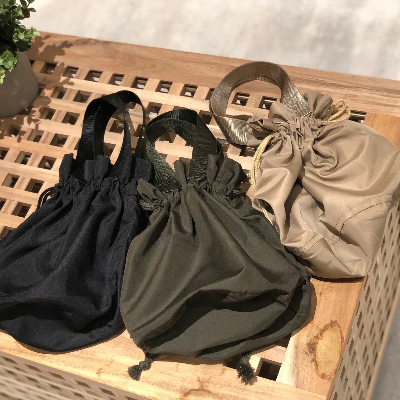 United Athle 束帶式再生聚酯纖維抗撕裂 抽繩袋 小圓桶 3139201