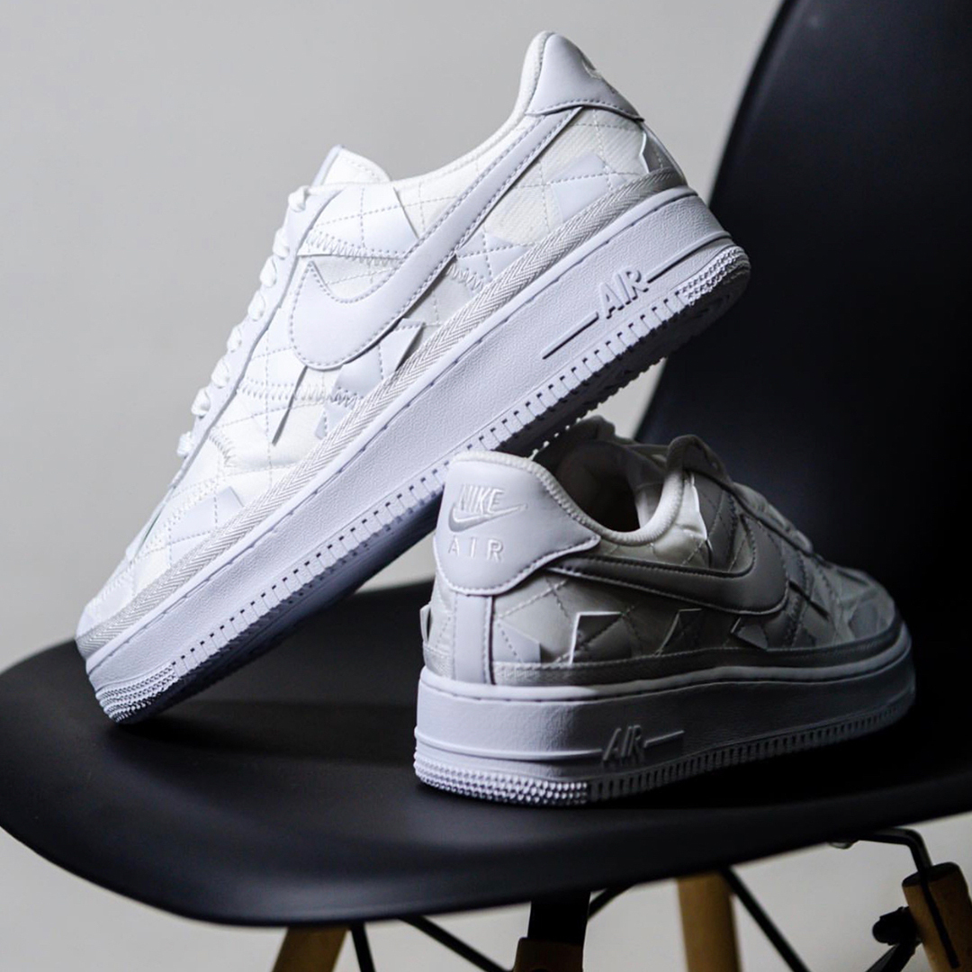 Billie Eilish x Nike Air Force 1 Low Triple White 怪奇比莉