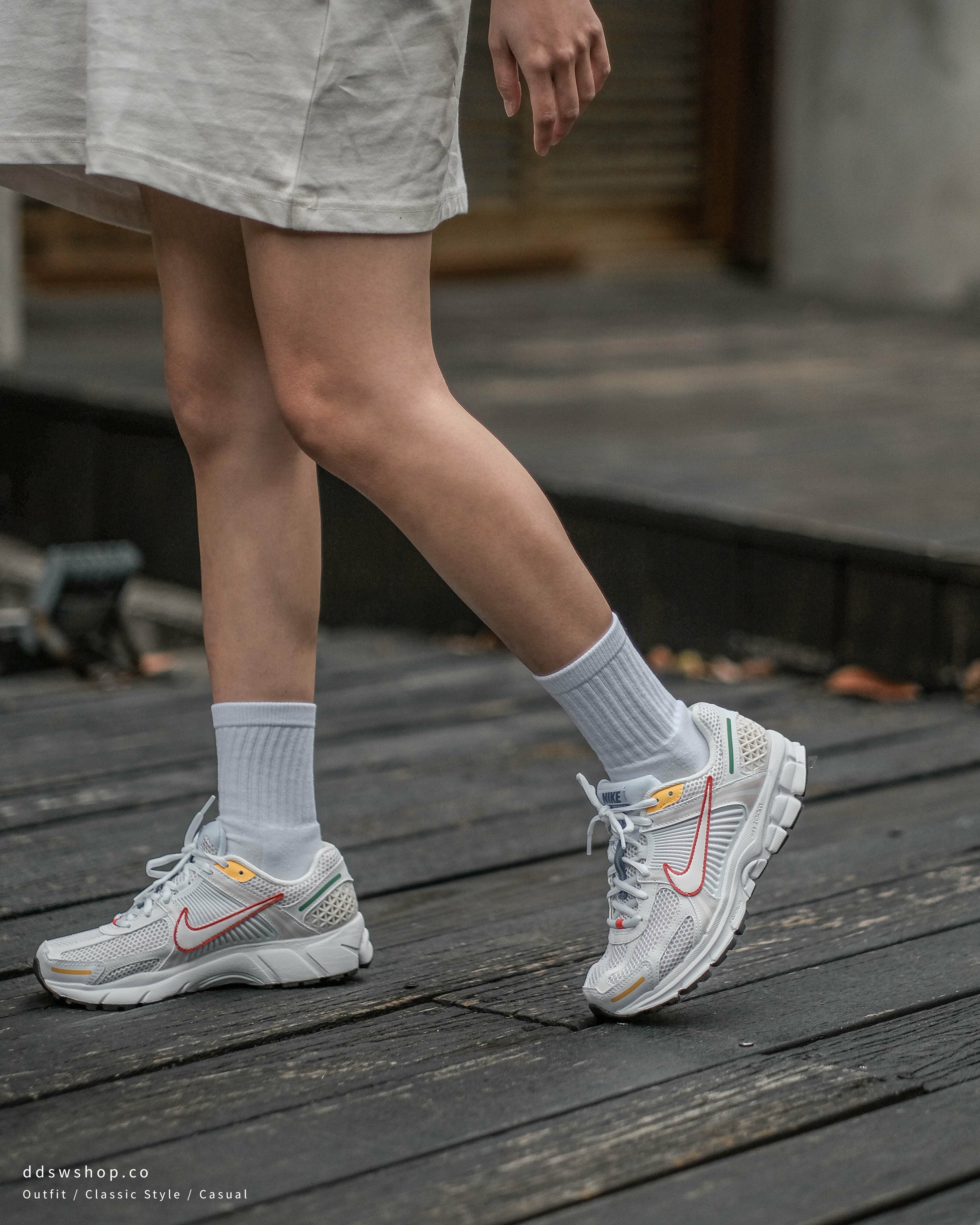 Nike Zoom Vomero 5 復古 機能 彩虹線條 白 FN3446-111