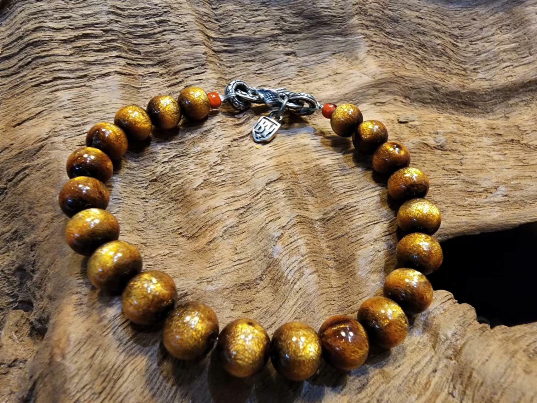 Black Venom Jewelry- 8mm 金珊瑚圓珠手鍊