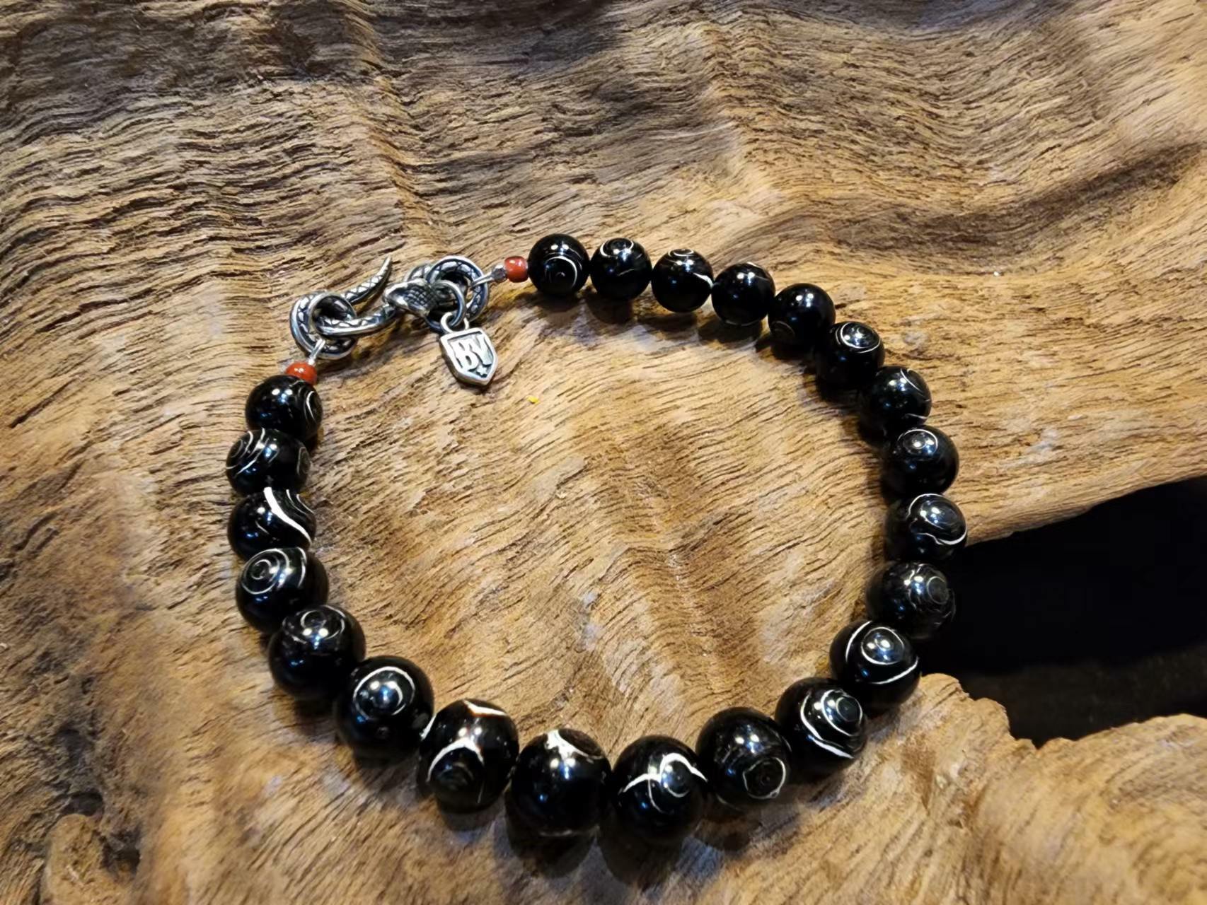 Black Venom Jewelry- 8mm 黑珊瑚圓珠手鍊