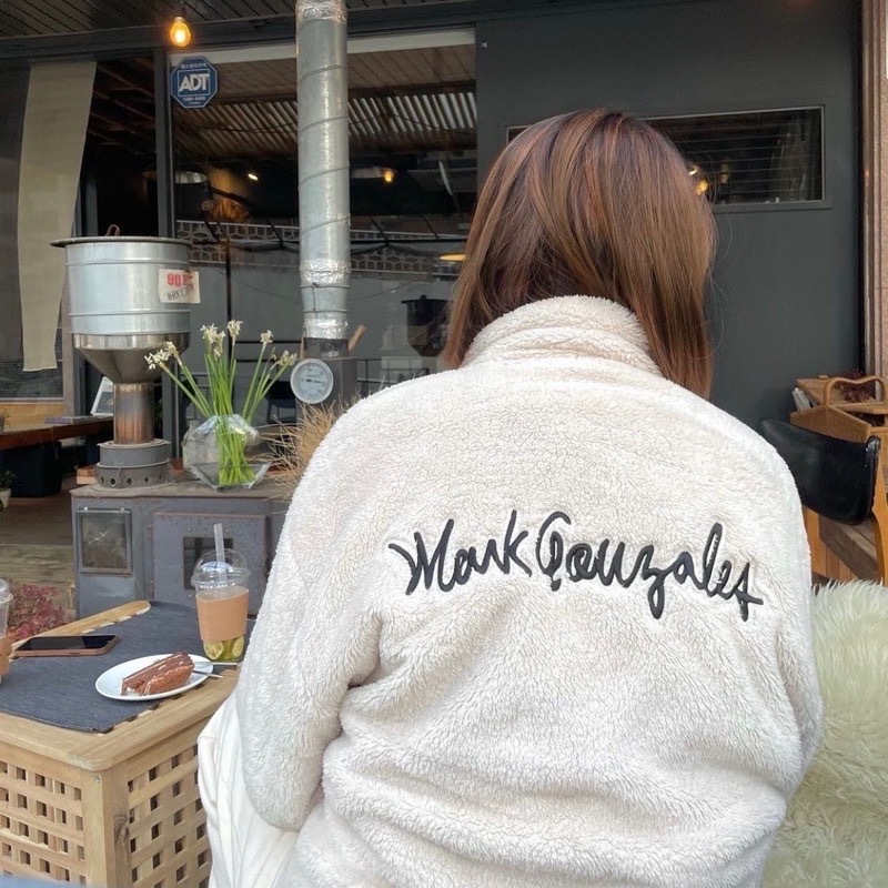 <現貨> 韓國What it isnt(Mark Gonzales)經典微笑天使羊毛感立領外套