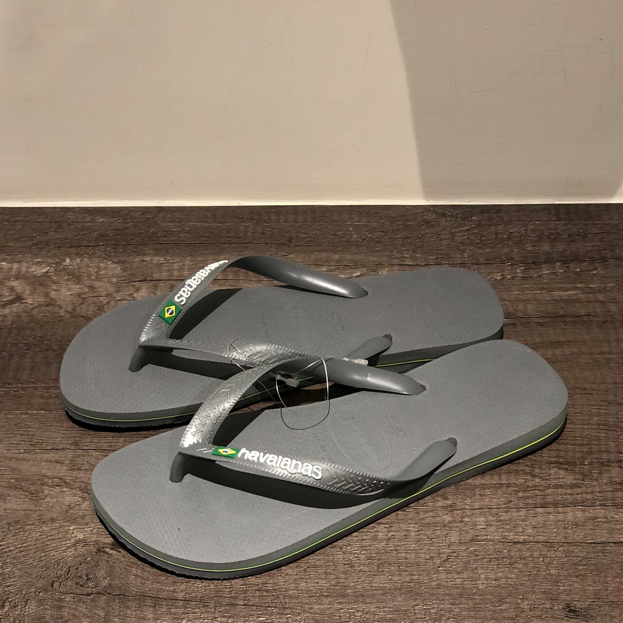 Havaianas 哈瓦仕 拖鞋 男鞋 女鞋 夾腳拖 國旗 Brasil Logo 銀灰色4110850-5002