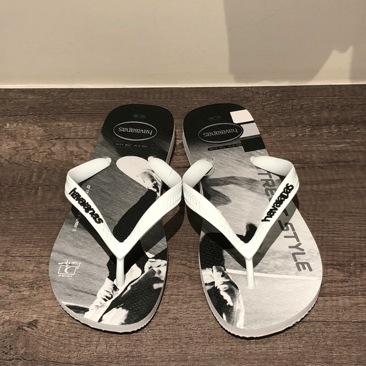 Havaianas 哈瓦仕 拖鞋 夾腳拖 滑板攝影系列 灰白 男款 4127920-2594