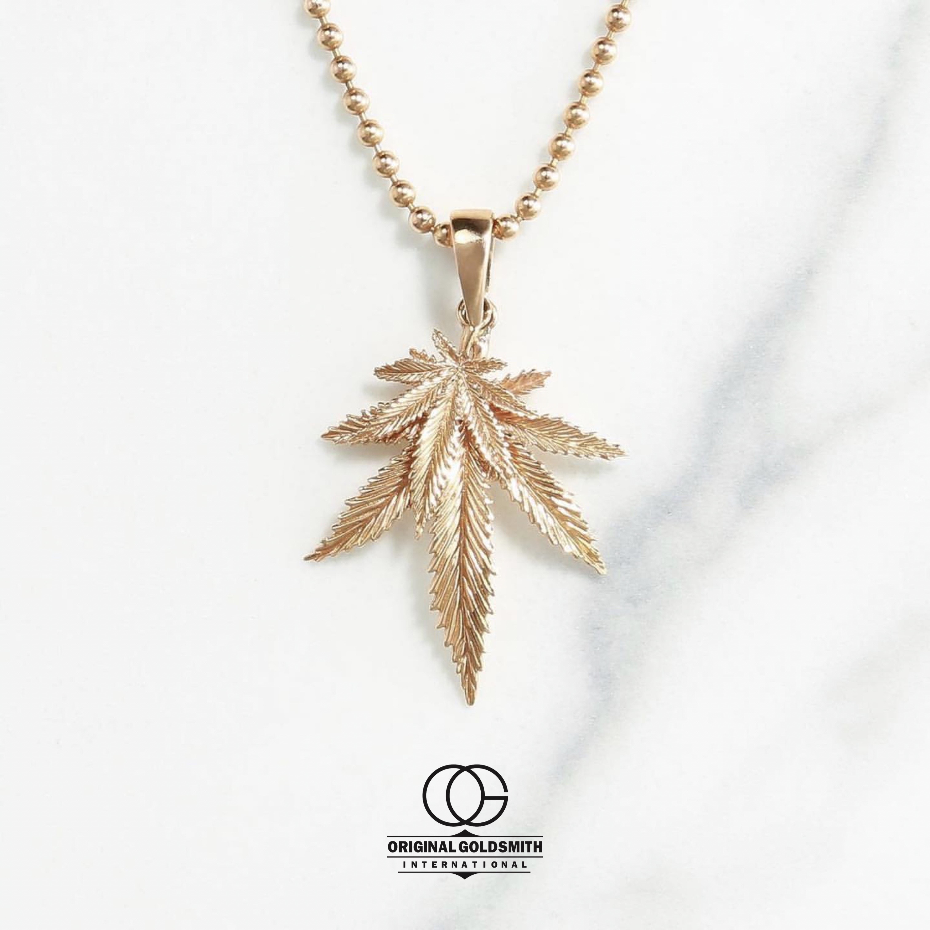 日本全国 送料無料日本全国 送料無料14金 Marijuana Leaf Pendant (14K