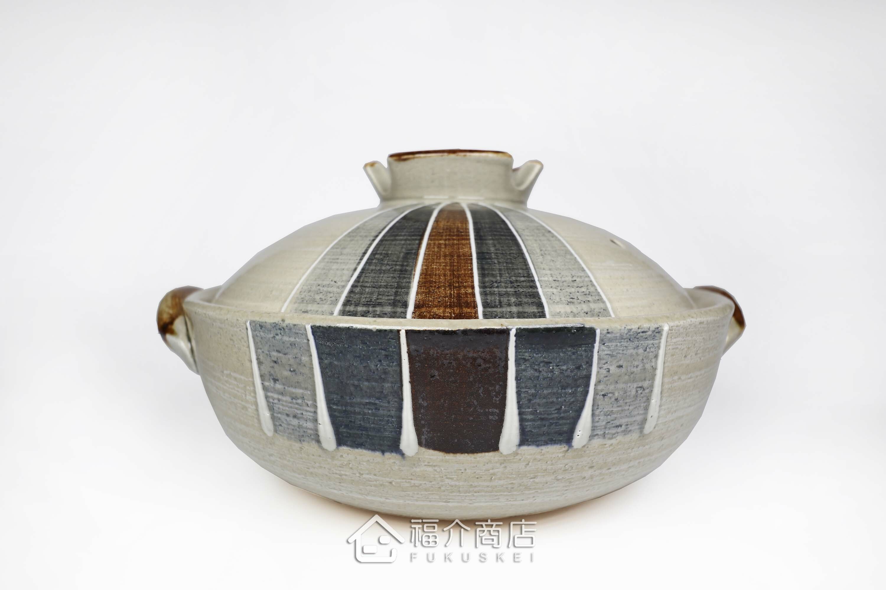 煮火鍋的日本陶鍋
