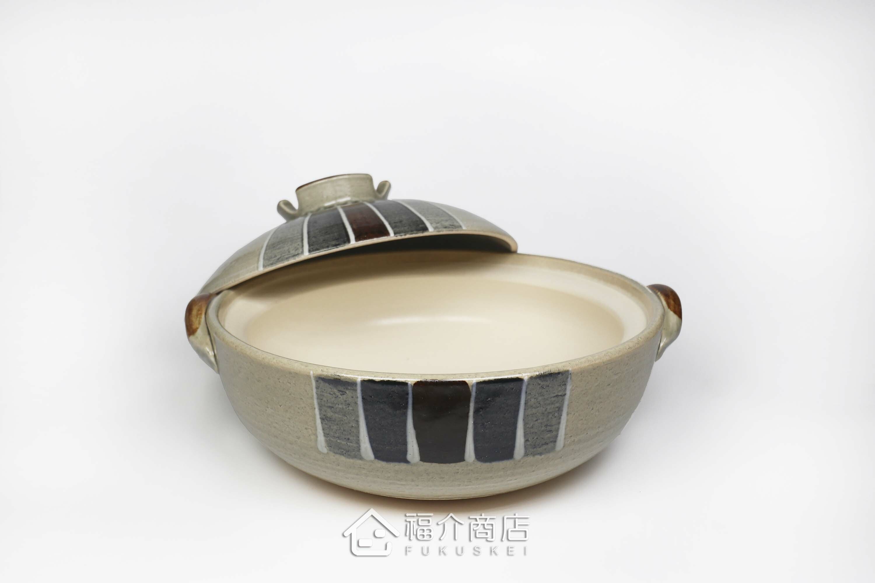 煮火鍋的日本陶鍋