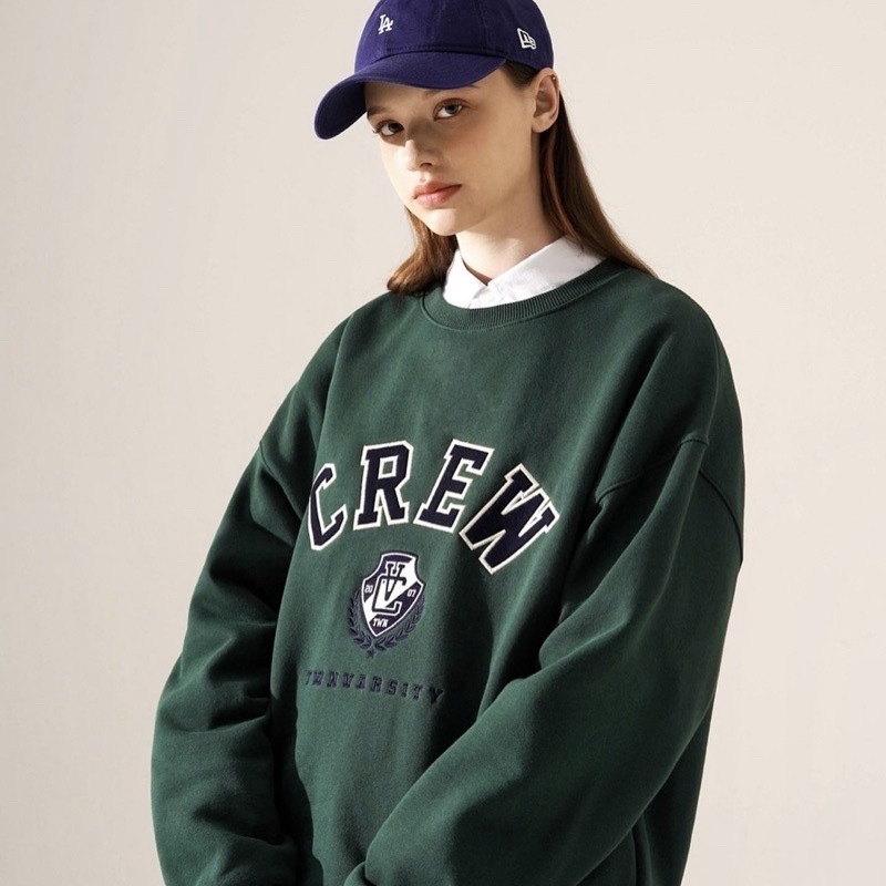 <預購> 韓國TWN 高磅電繡小LOGO刷毛大學T