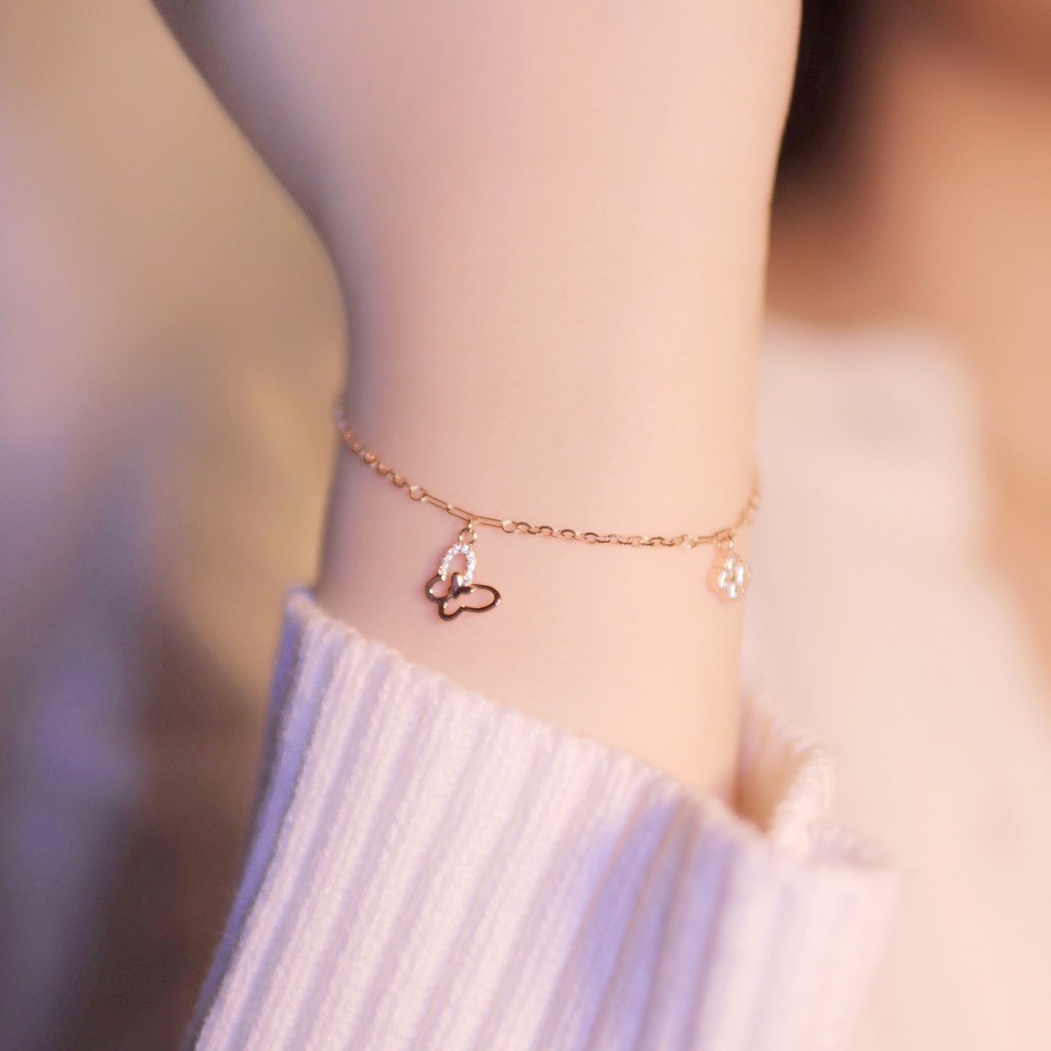 | 999足銀・白金・ 玫瑰金 | 蝴蝶效應手鏈 (銀/玫瑰金) | BR0854 |