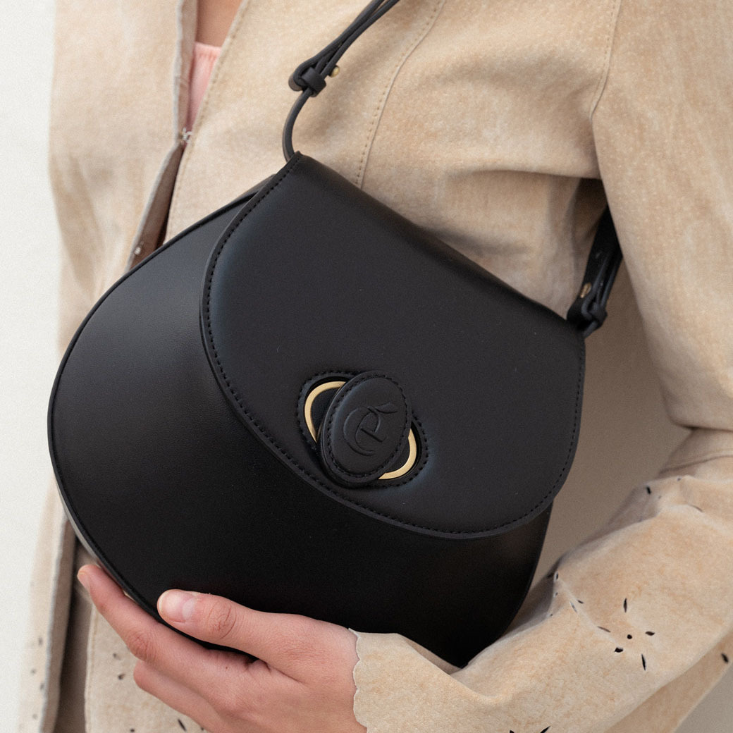 <韓國代購> ARCHIVEPKE OVAL MUFFIN BAG