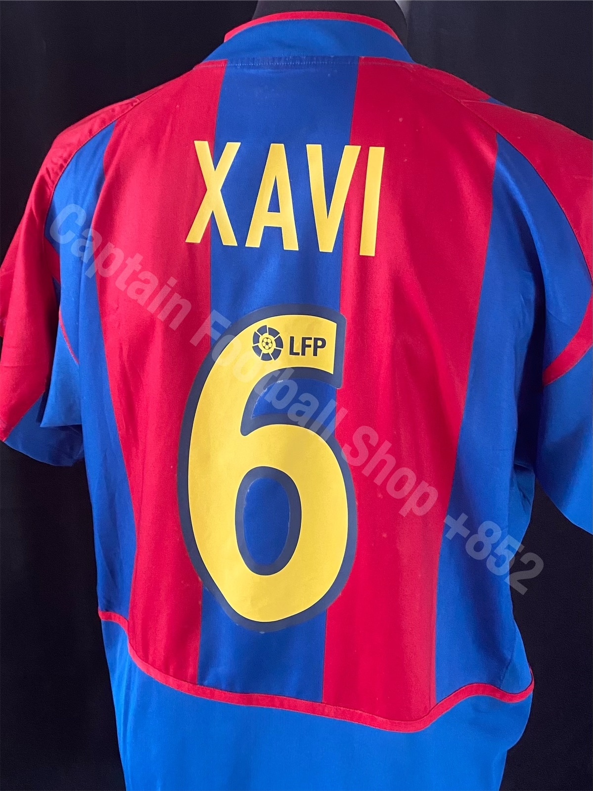 Squad Signed FC Barcelona 02-03 Home match worn shirt b