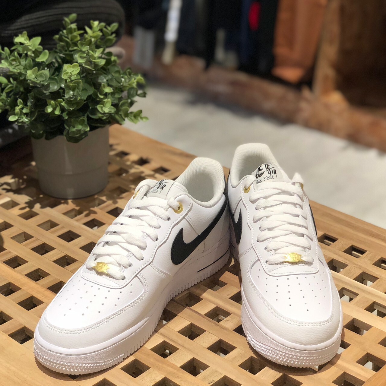 Nike Air Force 1 Low “40th Anniversary” 40週年 白底黑鉤 男款 DQ7658-100