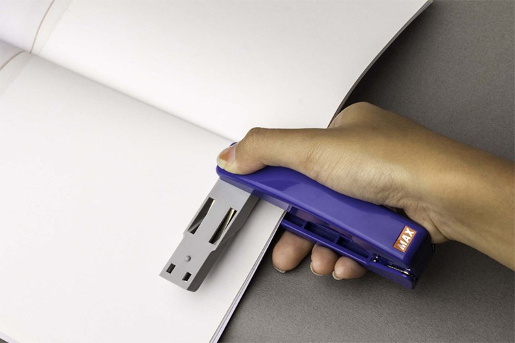 可轉向釘書機｜日本MAX