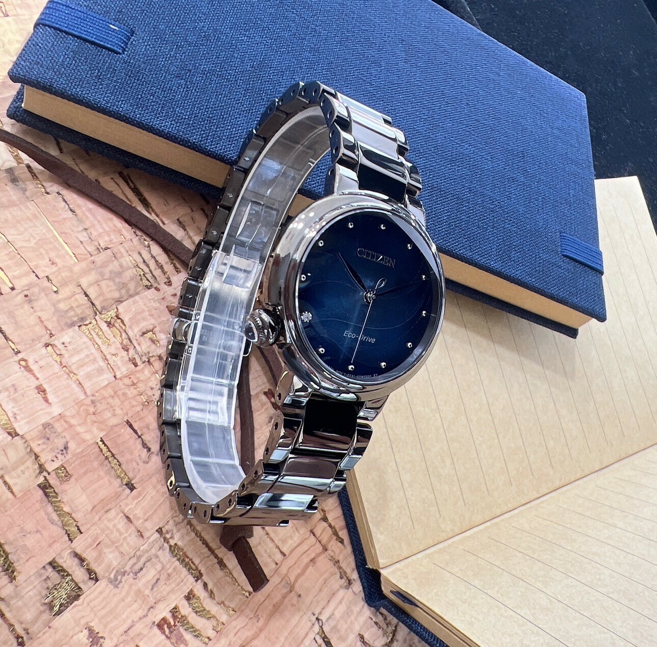 【CITIZEN 星辰】L系列 EM0915-86N 30mm Modern Watch