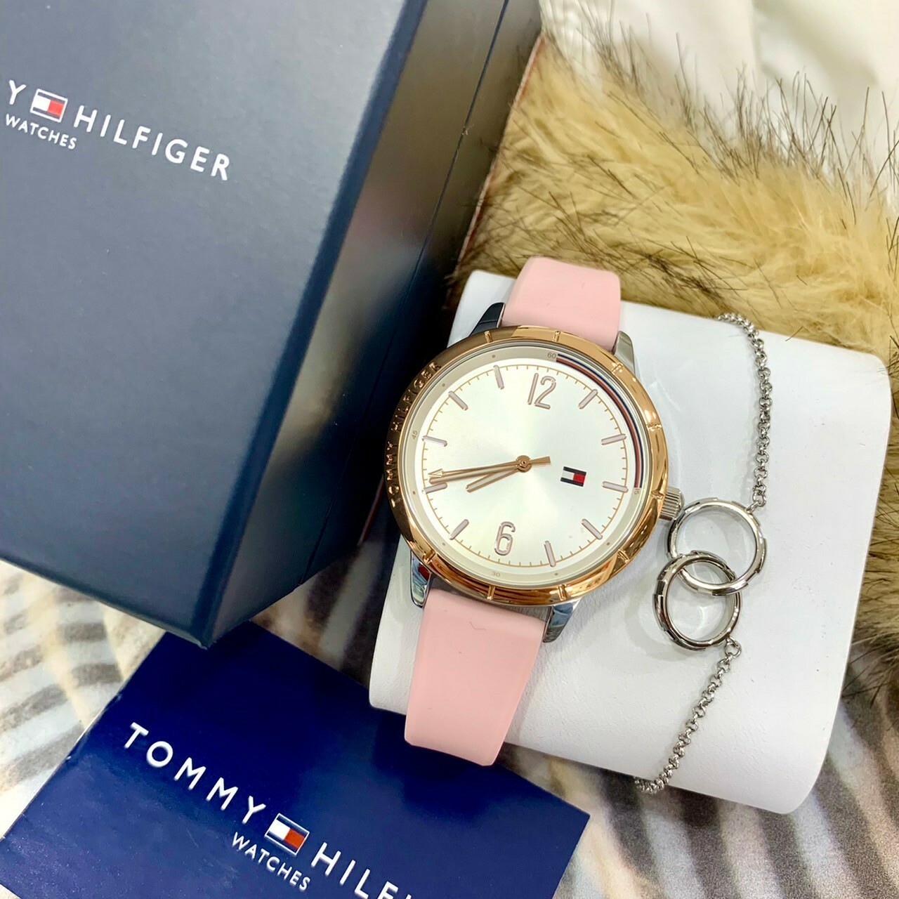 【Tommy Hilfiger】玫瑰金氣質經典女錶套裝組 2770152 38mm 現代鐘錶