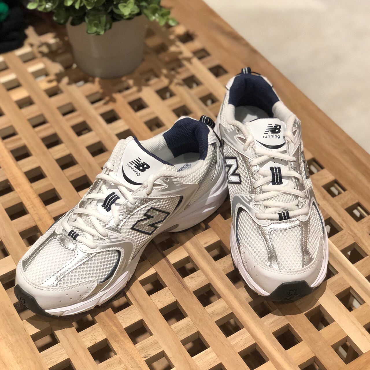 New Balance 530 白銀藍 網眼布 緩震科技 復古跑鞋 530 MR530SG