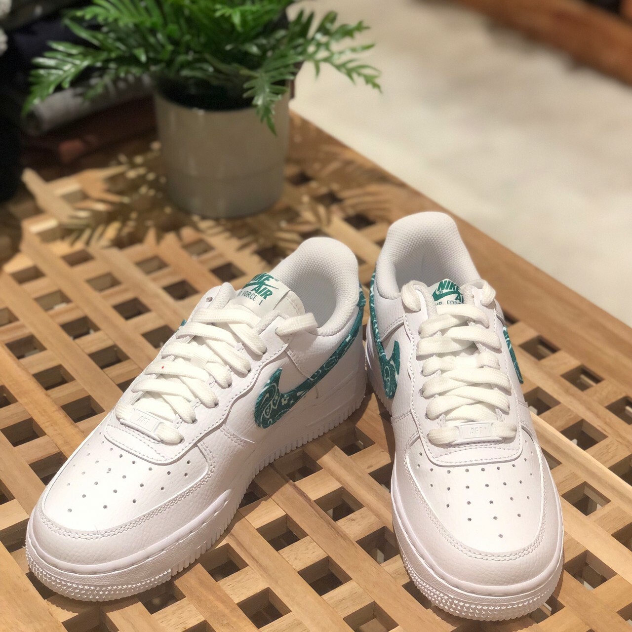Nike Air Force 1'07 Ess 綠勾 變形蟲 腰果花 DH4406-102