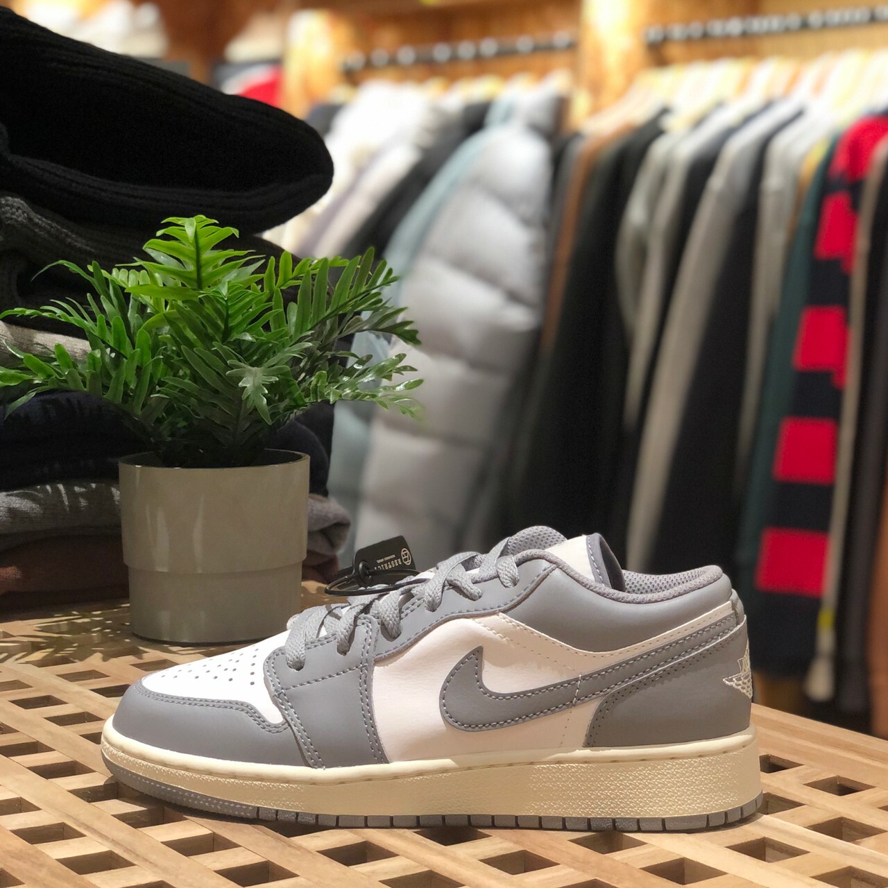 Nike Air Jordan 1 Low (GS) 大童款 灰白 奶油底 復古 553560-053