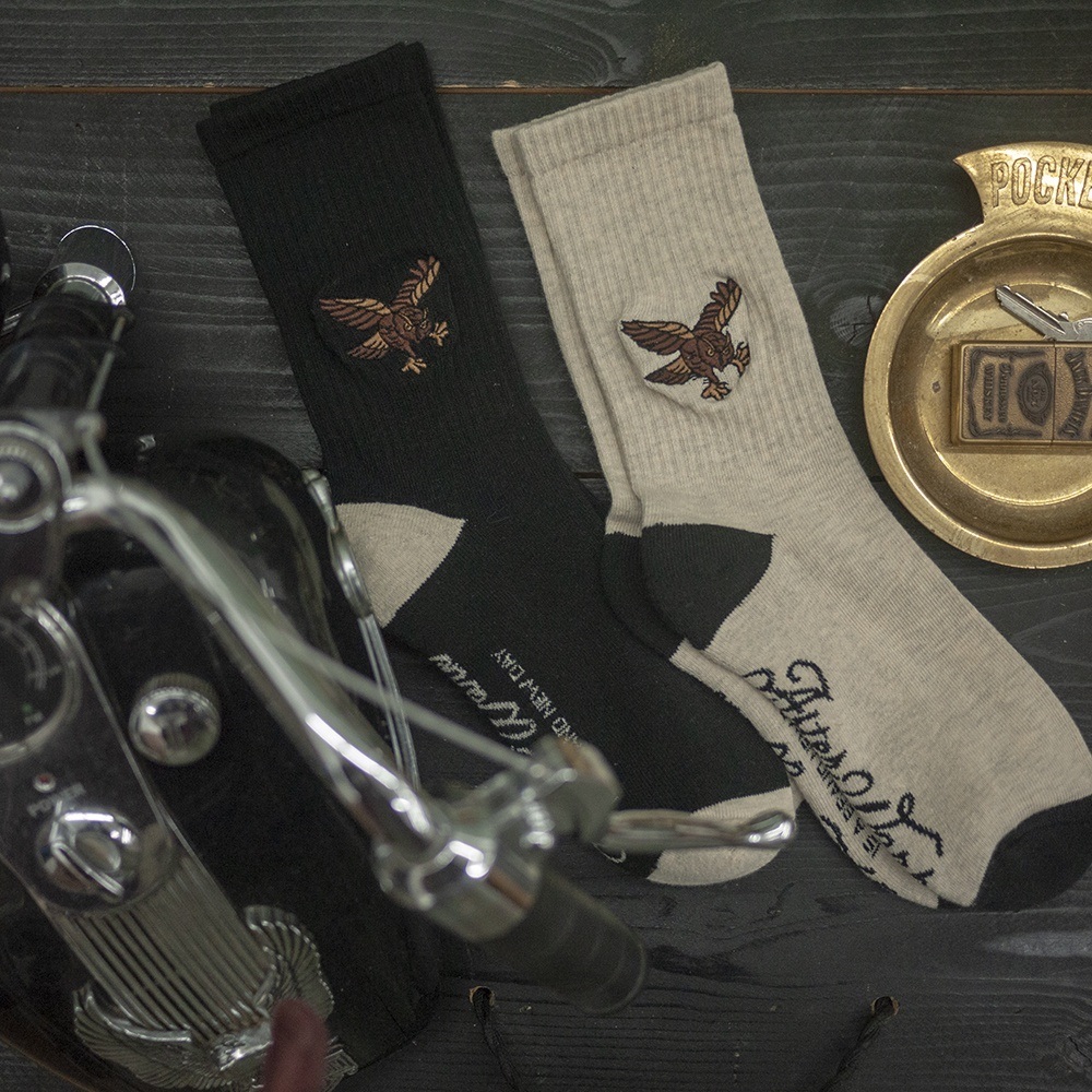 AFTER WORK 側面刺繡區 貓頭鷹 刺繡襪 黑/麻花白