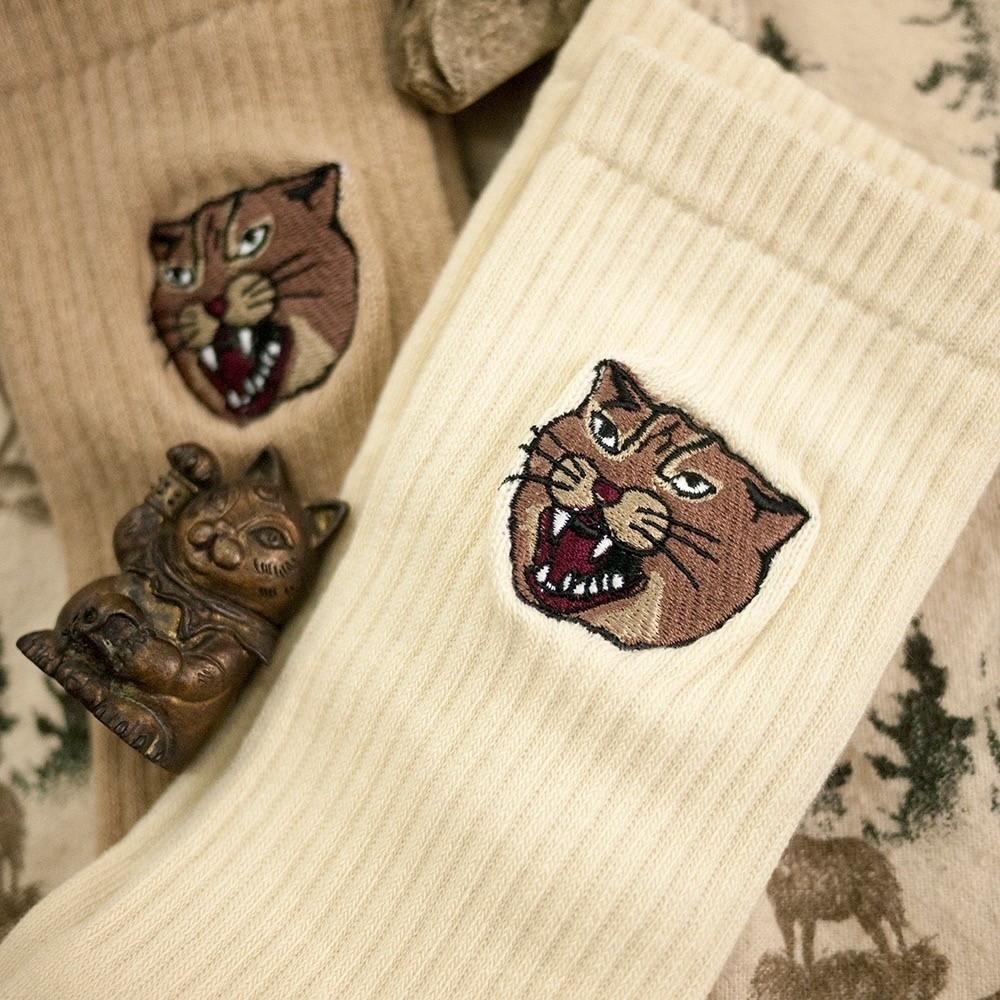 AFTER WORK  側面刺繡系列 石虎刺繡 襪子