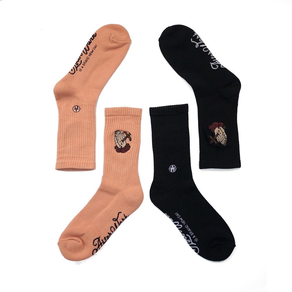 AFTER WORK 側面刺繡系列 祈禱手 刺繡襪 兩色