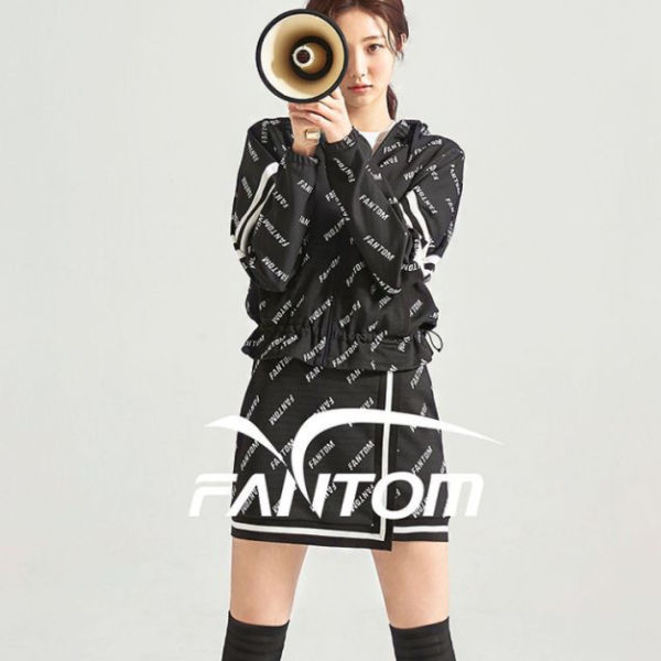 女【現貨】5折起/ 韓國FanTom 正品同步/韓版設計式條紋徽標圖案裙褲 /網美推薦高爾夫球衣/ #MW112334