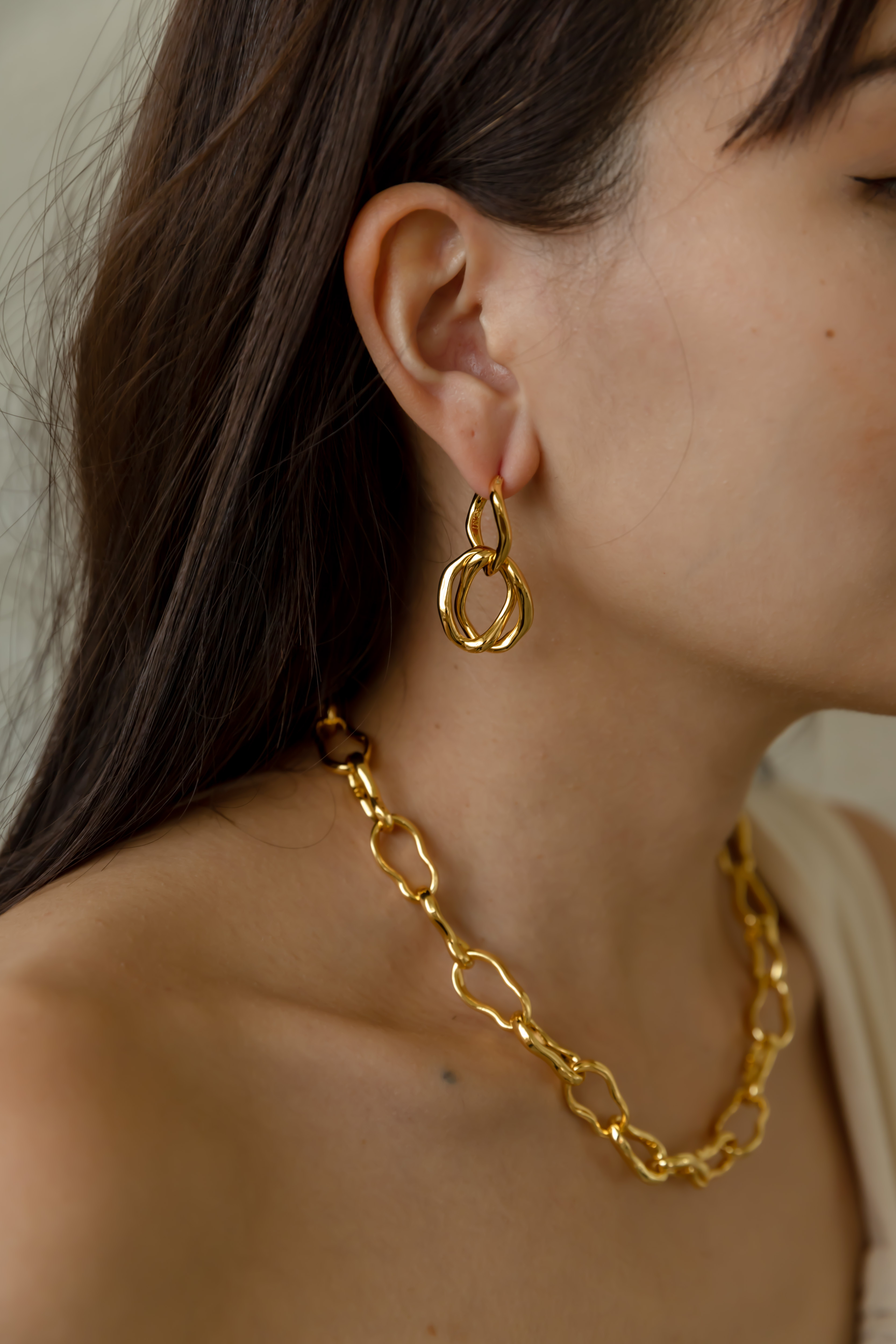 Melt · 細緻不規則串接耳環（金色）