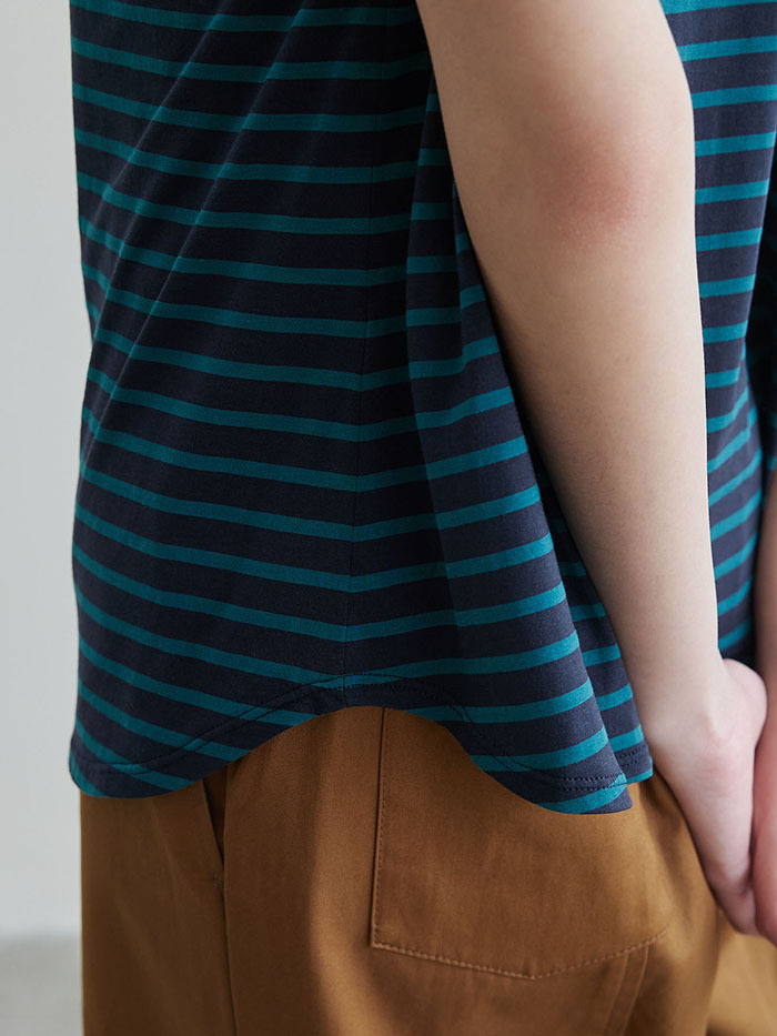 小說第五頁條紋上衣-甘草薄荷