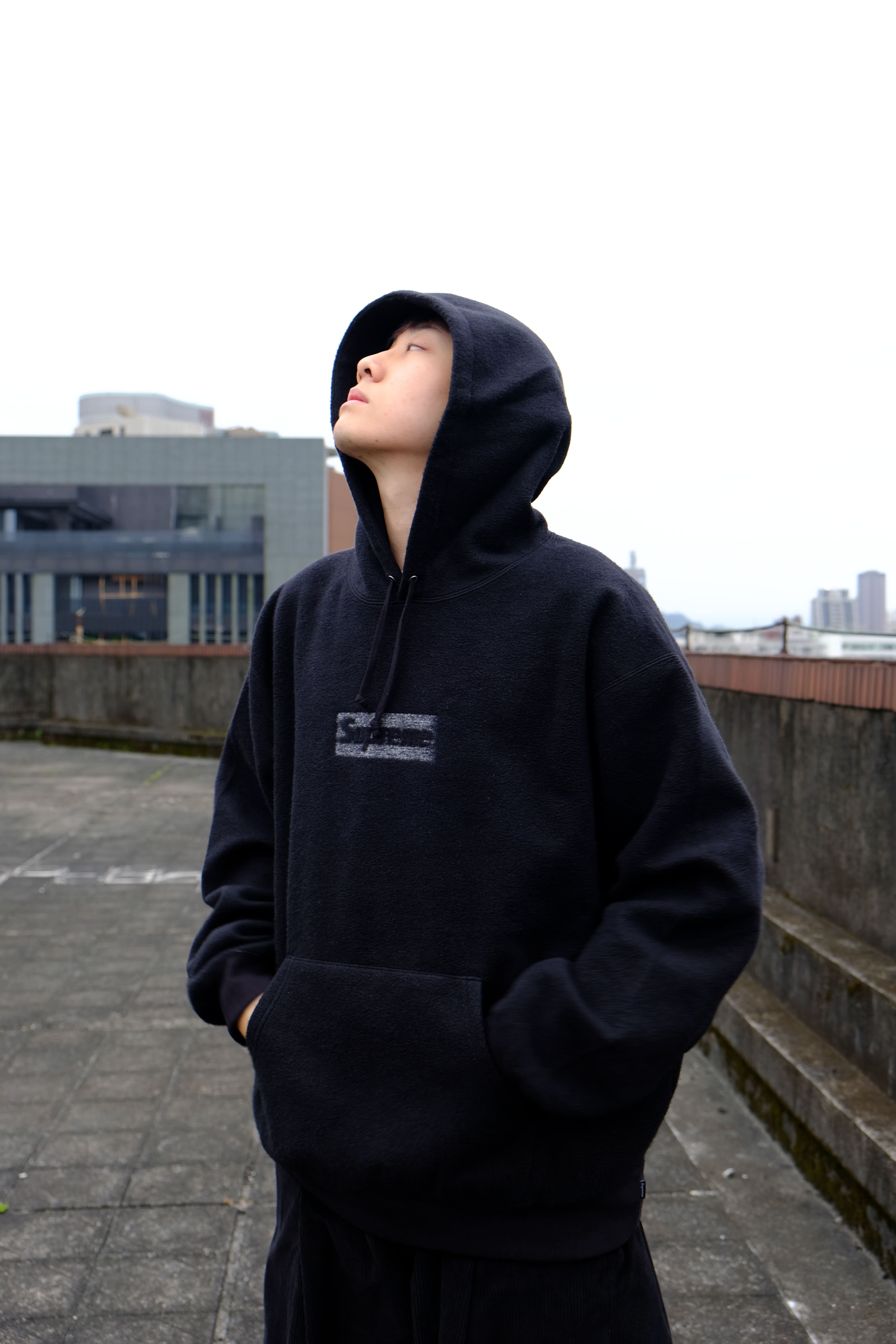 supreme worldwide hooded sweatshir【M】-