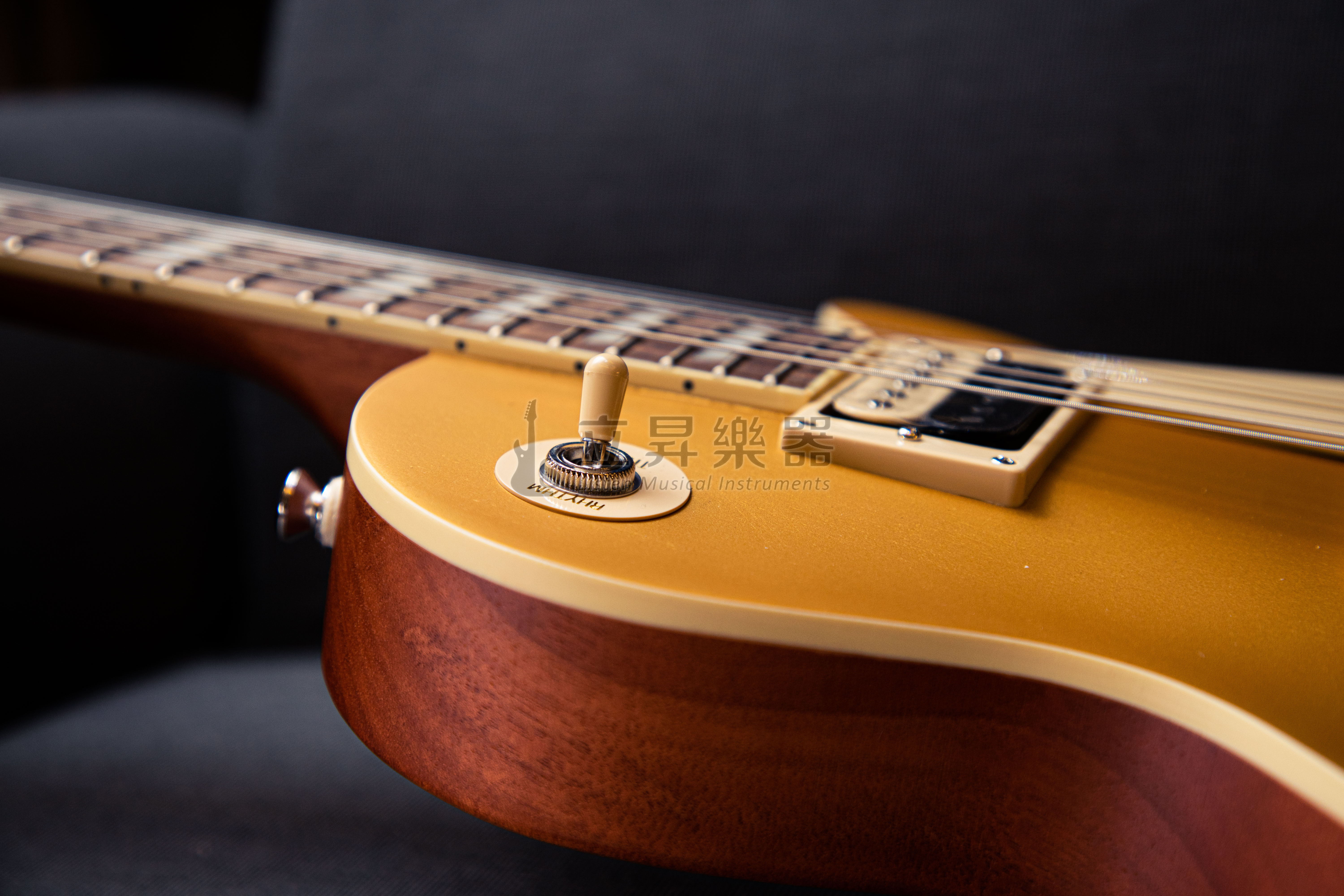 Epiphone EPIPHONE Les Paul Classic Worn 系列 消光金色 MG 電吉他 第 6 張圖片｜三峽吉他 / Bass