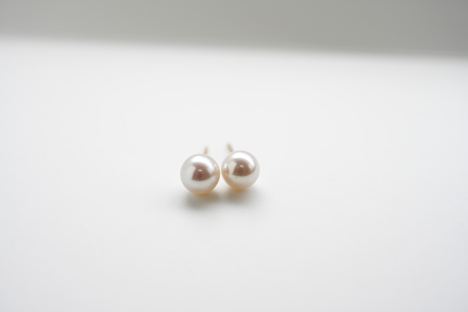 18K Single Akoya Pearl 8.5mm Earring Stud